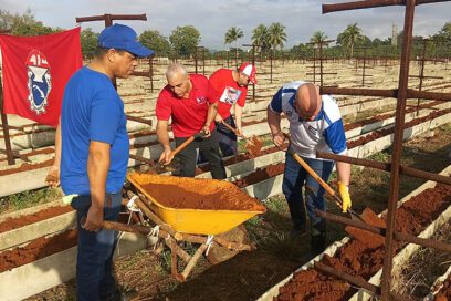 Homenaje a Martí, Fidel y la CTC desde la producción