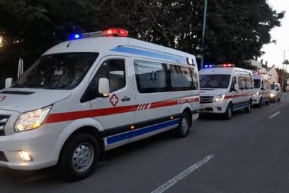 Al servicio de urgencias médicas nuevas ambulancias