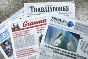 Información sobre ajustes en la edición impresa y circulación de periódicos nacionales y provinciales