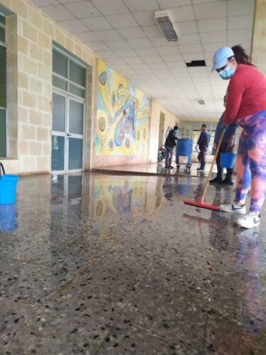 Convocatorias para más que hablar de solidaridad, ponerla en práctica (Foto Yudaisis Moreno Benítez)