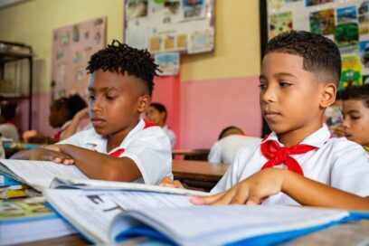 Estrategias para defender curso escolar ante recrudecimiento del bloqueo