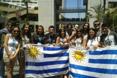 Preparan en Uruguay nueva ley para promover empleo juvenil