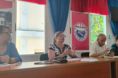 Obreros pineros se nutren de saberes