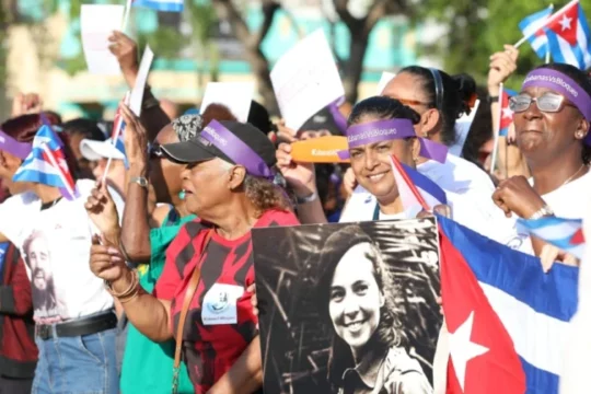 Mujeres cubanas reafirman su compromiso revolucionario contra el bloqueo