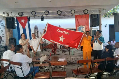 Los vanguardias de celebración en Sancti Spíritus