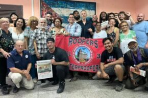 Delegación sindical de EE.UU. visita Trabajadores (+ Fotos)