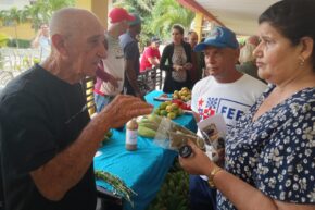 Mario, un campesino que dona salud a diabéticos
