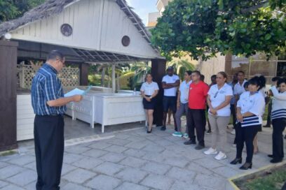 Trabajadores del turismo expresan respaldo a Raúl Castro