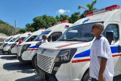 Seis nuevas ambulancias fortalecen transporte sanitario en Holguín