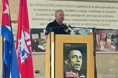 Desde el surco hasta la fábrica la Patria se defiende