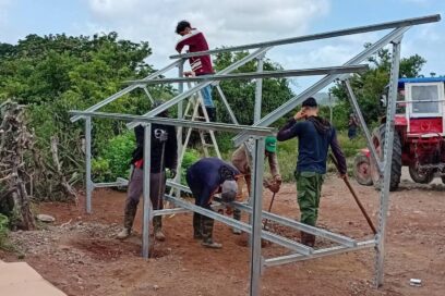  Llevan energía renovable hasta comunidades holguineras de difícil acceso
