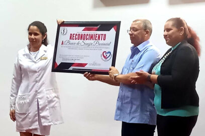 Reconoció Holguín a sus donantes de sangre