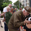 Con la sonrisa del Comandante Ramiro, me quedo