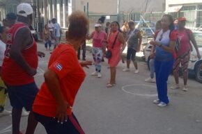 Fiesta comunitaria en Pueblo Nuevo