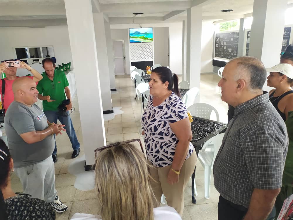 La Empresa de Alojamiento rescata una emblemática pizzería en alianza con un trabajador no estatal. (Fotos Otoniel Márquez Beltrán)