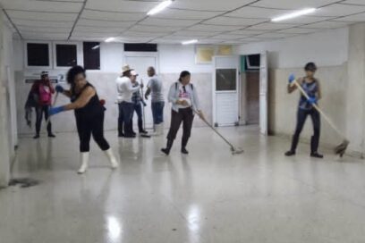 Pineros apoyan higienización de instituciones