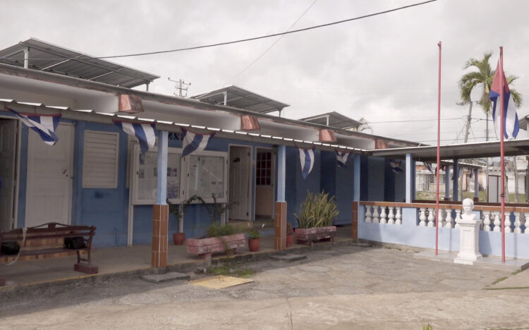 Materias primas Pinar del Río 1: La funcionalidad de la empresa se sustenta sobre el cambio de matriz energética y el arrendamiento de un local en Componentes Electrónicos ubicado dentro de un circuito priorizado para minimizar el impacto de las interrupciones eléctricas. (Fotos de Pedro Paredes Hernández)
