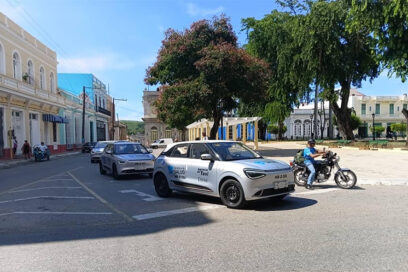 Autos eléctricos refuerzan servicio de hemodiálisis en Matanzas