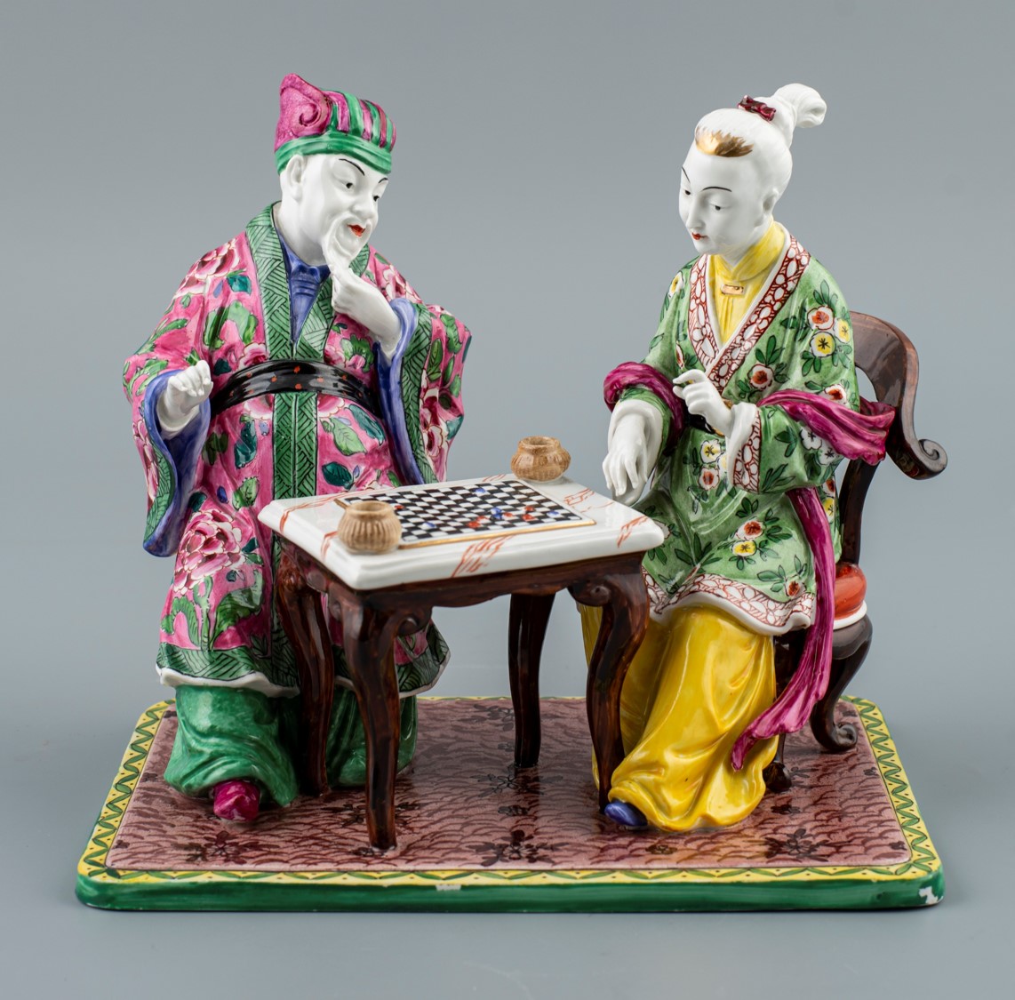 Conjunto. Porcelana, Europa. Siglo XX.