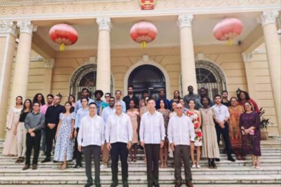 Oportunidad de superación en China para jóvenes del turismo