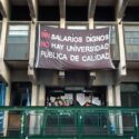 Docentes universitarios en huelga por el financiamiento educativo