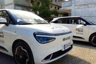 Guantánamo reflota con taxis eléctricos el servicio para pacientes de hemodiálisis