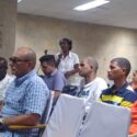 Gremio periodístico intercambia con directivos pineros