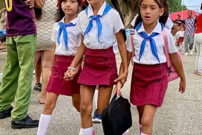 A las aulas con el impulso de padres y comunidad