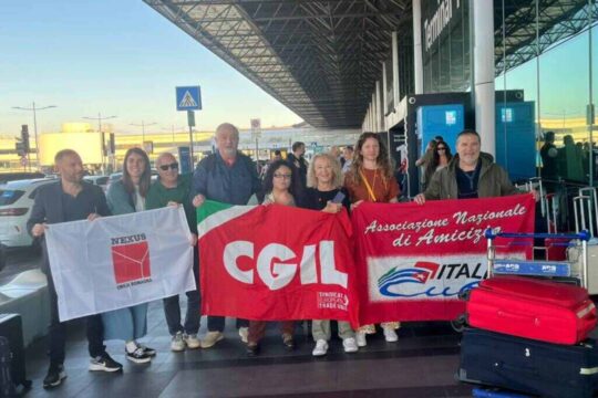 Valor de nueva caravana solidaria desde Italia