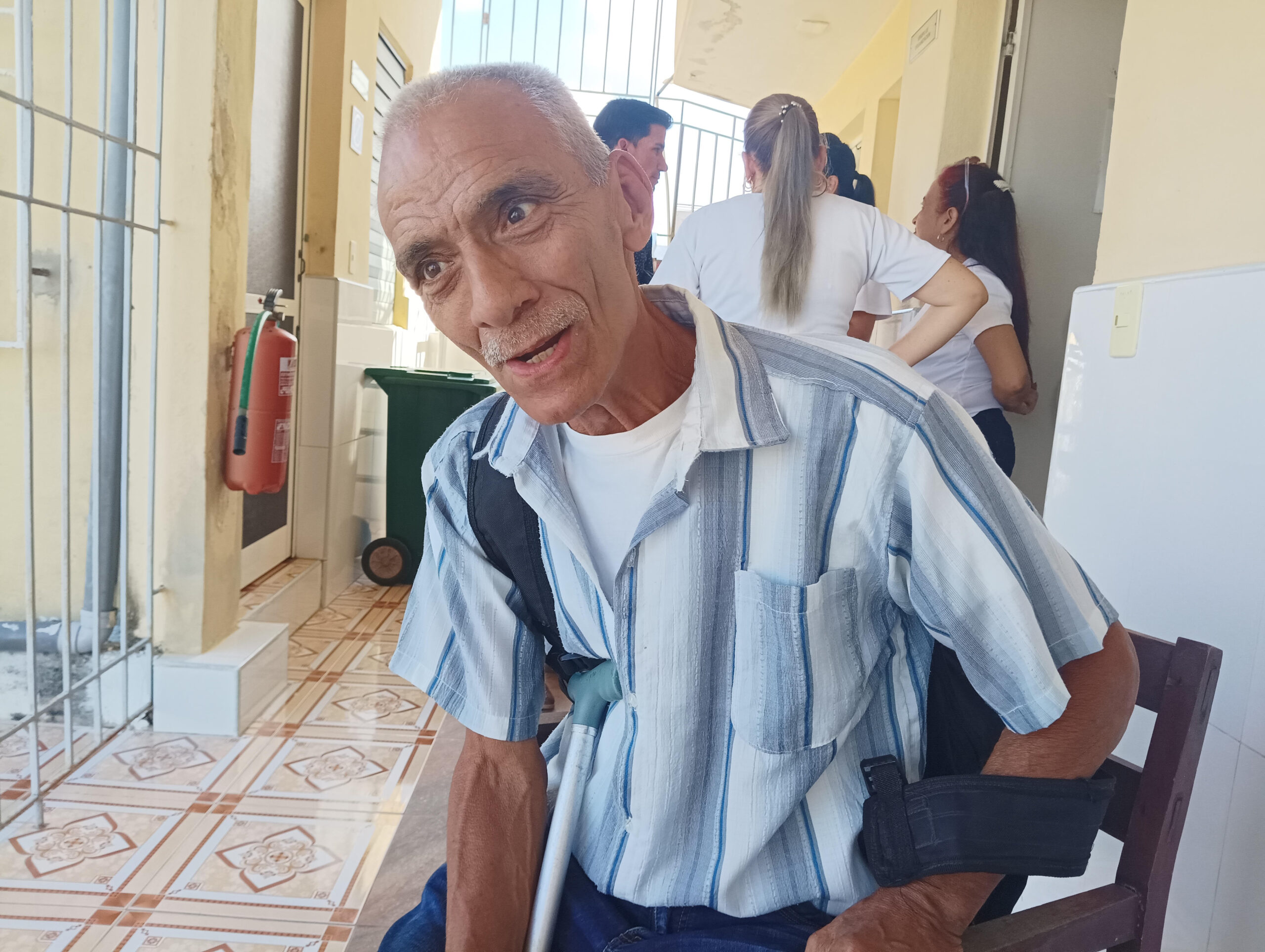 Pedro Pérez se siente en casa en la Empresa de Bebidas de Camagüey