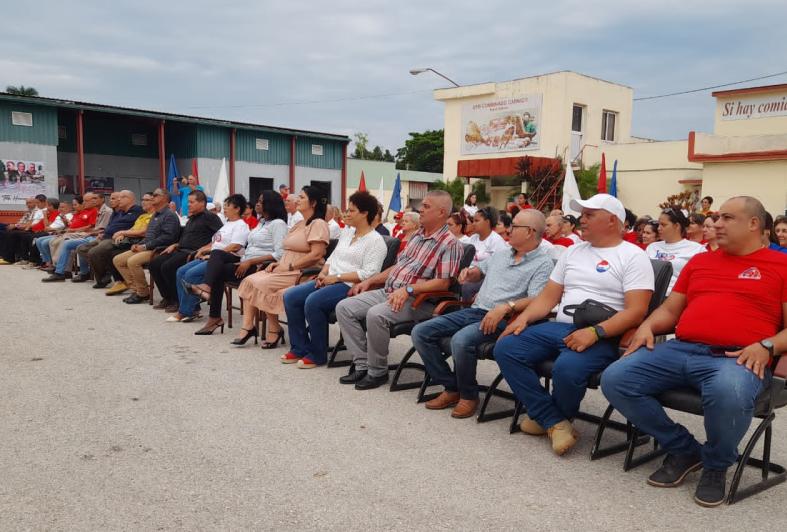 El acto provincial por el Día del Innovador se efectuó en el Combinado Cárnicos de Sancti Spíritus. (Foto: Yoanna Herrera Hernández)